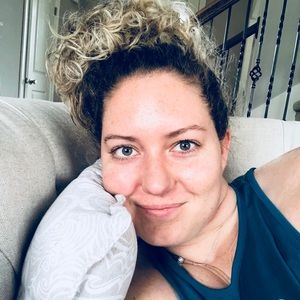 Meet your Posher, Sara jane